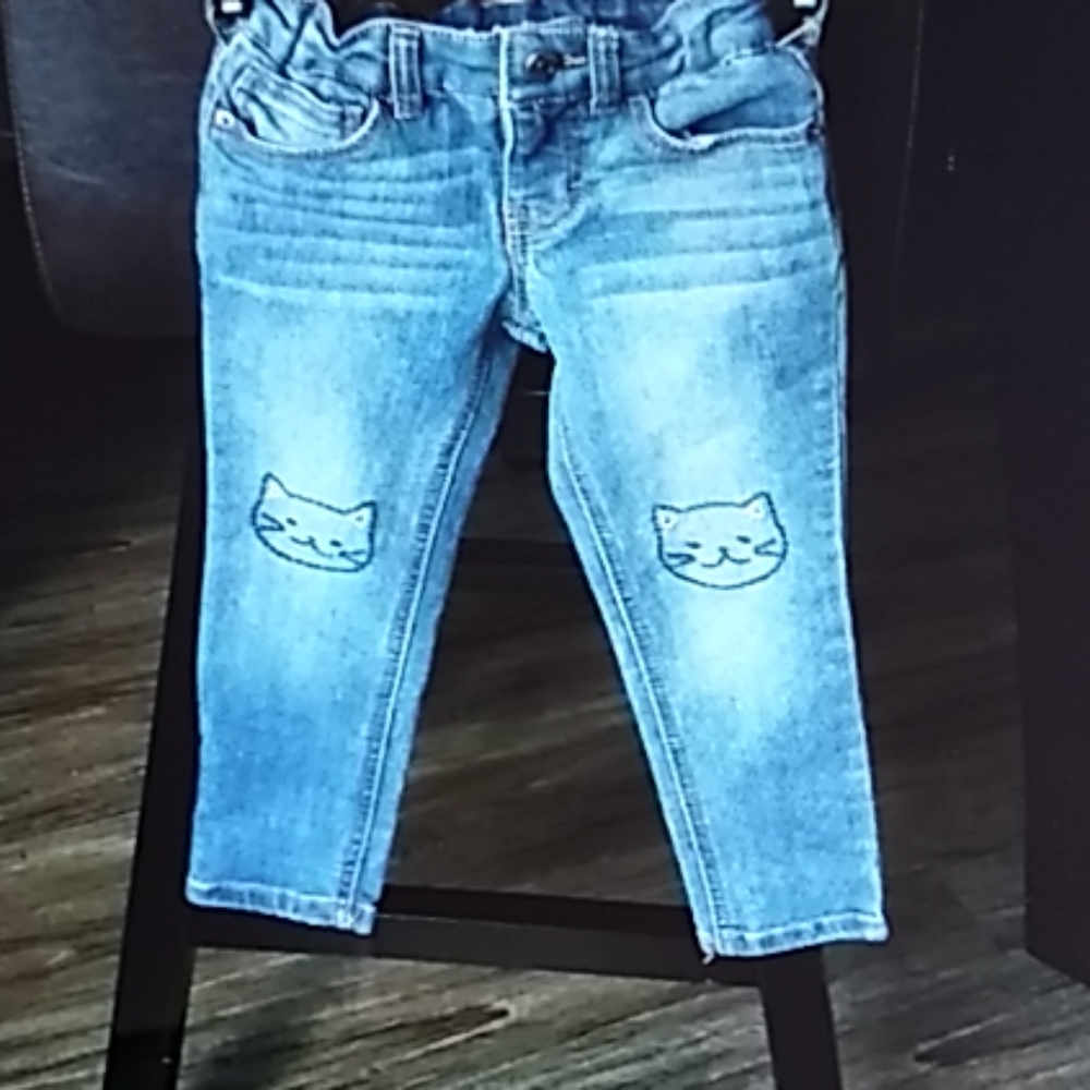 Girls clothing